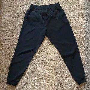 Lululemon joggers size 8